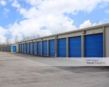 Storage Units for Rent available at 320 Bear Creek Pike, Columbia, TN 38401
