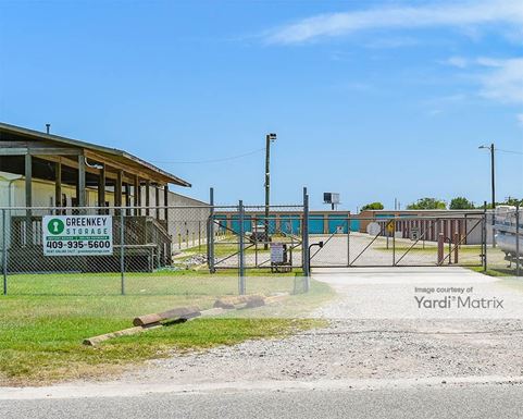 Source URL: https://cdnsc.rentcafe.com/dmslivecafe/3/1637906/1637906-1-2.jpg?width=-1&height=385&quality=80