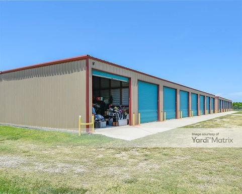 Source URL: https://cdnsc.rentcafe.com/dmslivecafe/3/1637906/1637906-1-3.jpg?width=-1&height=385&quality=80