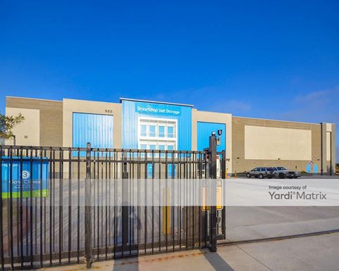 Source URL: https://cdnsc.rentcafe.com/dmslivecafe/3/1647913/1647913-1-4.jpg?width=-1&height=385&quality=80