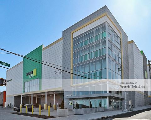 Source URL: https://cdnsc.rentcafe.com/dmslivecafe/3/1647920/1647920-1-2.jpg?width=-1&height=385&quality=80