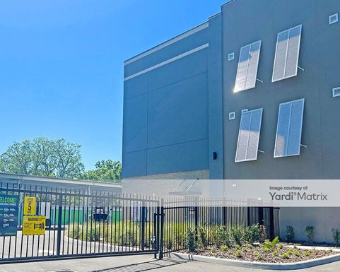 Source URL: https://cdnsc.rentcafe.com/dmslivecafe/3/1647929/1647929-1-2.jpg?width=-1&height=385&quality=80