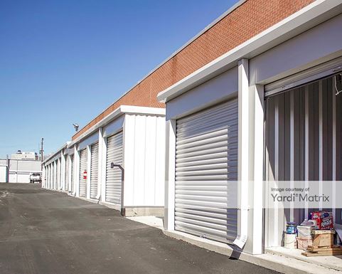 Source URL: https://cdnsc.rentcafe.com/dmslivecafe/3/1647941/1647941-1-3.jpg?width=-1&height=385&quality=80