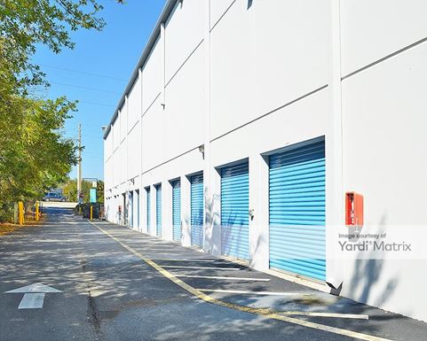 Source URL: https://cdnsc.rentcafe.com/dmslivecafe/3/1654940/1654940-1-2.jpg?width=-1&height=385&quality=80