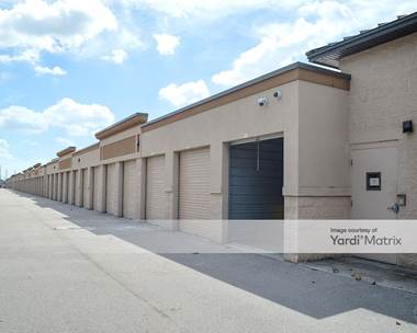 Storage Units for Rent available at 605 US Highway 1, Vero Beach, FL 32962