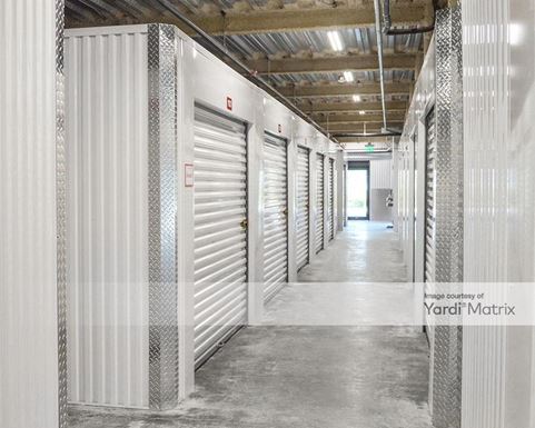 Source URL: https://cdnsc.rentcafe.com/dmslivecafe/3/1654997/1654997-1-4.jpg?width=-1&height=385&quality=80