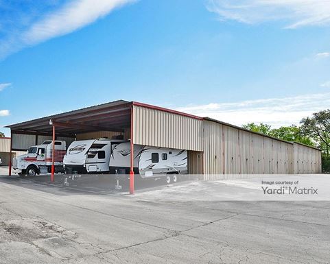 Source URL: https://cdnsc.rentcafe.com/dmslivecafe/3/1661457/1661457-1-4.jpg?width=-1&height=385&quality=80