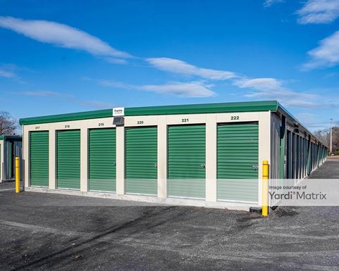 Source URL: https://cdnsc.rentcafe.com/dmslivecafe/3/1661506/1661506-1-3.jpg?width=-1&height=385&quality=80