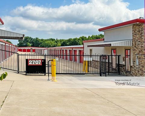 Source URL: https://cdnsc.rentcafe.com/dmslivecafe/3/1673717/1673717-1-2.jpg?width=-1&height=385&quality=80