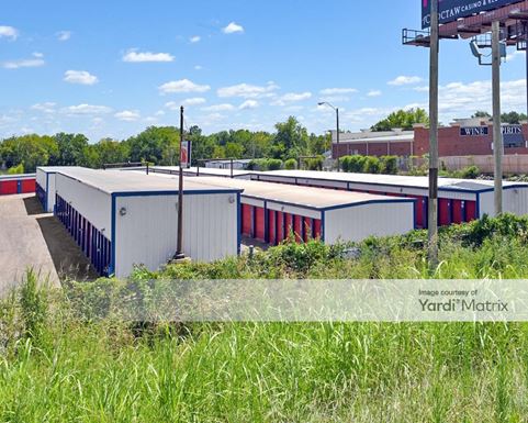 Source URL: https://cdnsc.rentcafe.com/dmslivecafe/3/1673724/1673724-1-6.jpg?width=-1&height=385&quality=80