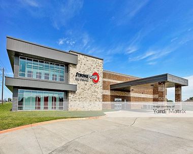 Storage Units for Rent available at 3100 SW Regional Airport Blvd, Bentonville, AR 72713