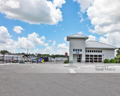 Source URL: https://cdnsc.rentcafe.com/dmslivecafe/3/1673797/1673797-1-5.jpg?width=-1&height=385&quality=80