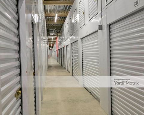 Source URL: https://cdnsc.rentcafe.com/dmslivecafe/3/1673803/1673803-1-4.jpg?width=-1&height=385&quality=80