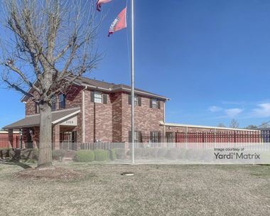 Storage Units for Rent available at 2325 North Gregg Avenue, Fayetteville, AR 72703