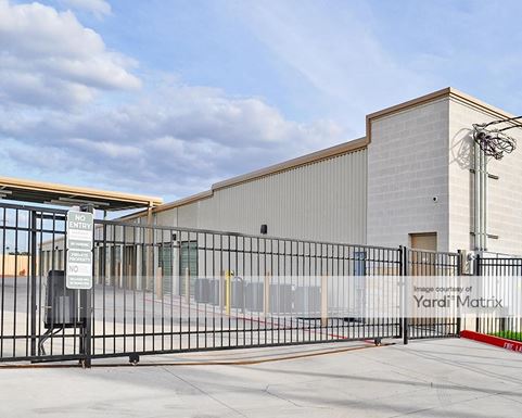 Source URL: https://cdnsc.rentcafe.com/dmslivecafe/3/1673875/1673875-1-5.jpg?width=-1&height=385&quality=80