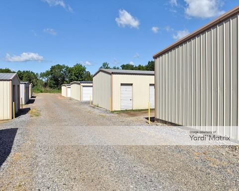 Source URL: https://cdnsc.rentcafe.com/dmslivecafe/3/1673904/1673904-1-2.jpg?width=-1&height=385&quality=80