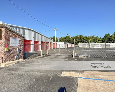 Source URL: https://cdnsc.rentcafe.com/dmslivecafe/3/1673912/1673912-1-2.jpg?width=-1&height=385&quality=80