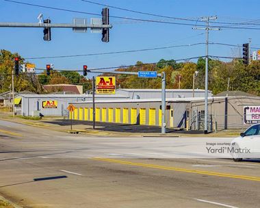 Storage Units for Rent available at 4617 Jenny Lind Road, Fort Smith, AR 72901