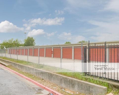 Source URL: https://cdnsc.rentcafe.com/dmslivecafe/3/1673936/1673936-1-2.jpg?width=-1&height=385&quality=80