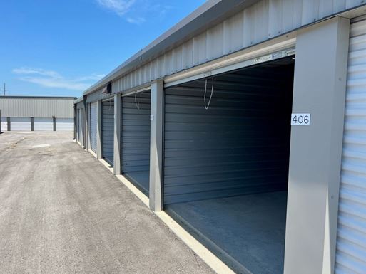 Source URL: https://cdnsc.rentcafe.com/dmslivecafe/3/1685833/10x25_2(20250411172144726).jpg?width=-1&height=385&quality=80