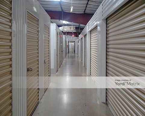 Source URL: https://cdnsc.rentcafe.com/dmslivecafe/3/1692849/1692849-1-4.jpg?width=-1&height=385&quality=80