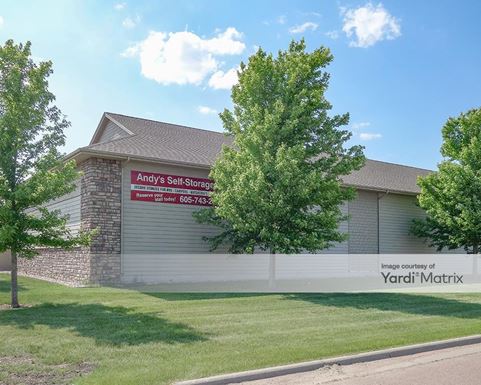 Source URL: https://cdnsc.rentcafe.com/dmslivecafe/3/1692869/1692869-1-4.jpg?width=-1&height=385&quality=80