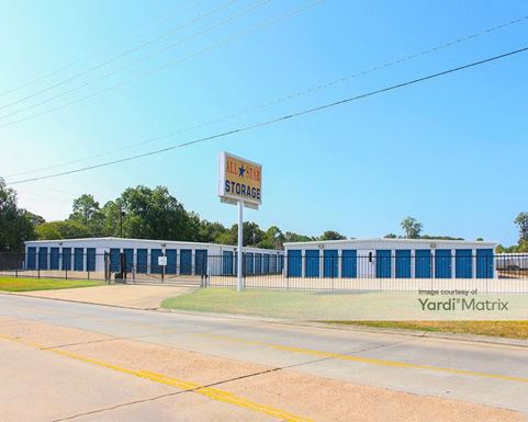 Source URL: https://cdnsc.rentcafe.com/dmslivecafe/3/1692886/1692886-1-5.jpg?width=-1&height=385&quality=80