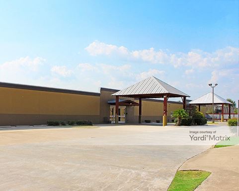 Source URL: https://cdnsc.rentcafe.com/dmslivecafe/3/1692894/1692894-1-2.jpg?width=-1&height=385&quality=80