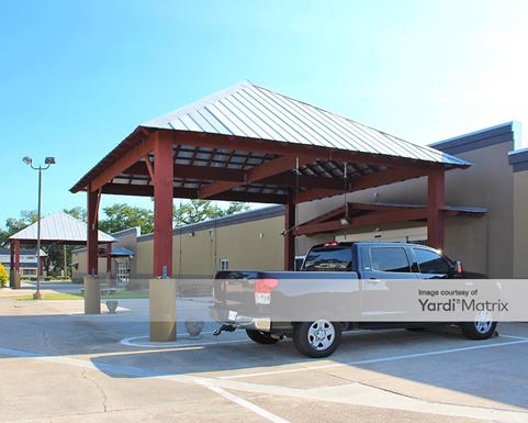 Source URL: https://cdnsc.rentcafe.com/dmslivecafe/3/1692894/1692894-1-4.jpg?width=-1&height=385&quality=80