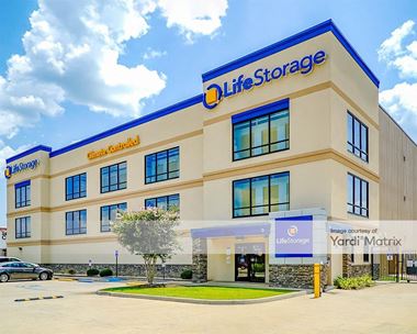 Storage Units for Rent available at 3636 Ambassador Caffery Pkwy, Lafayette, LA 70503