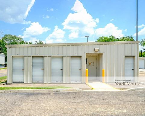 Source URL: https://cdnsc.rentcafe.com/dmslivecafe/3/1692898/1692898-1-5.jpg?width=-1&height=385&quality=80