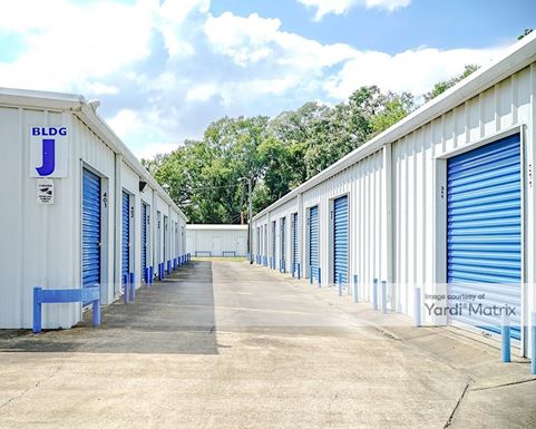 Source URL: https://cdnsc.rentcafe.com/dmslivecafe/3/1692902/1692902-1-5.jpg?width=-1&height=385&quality=80