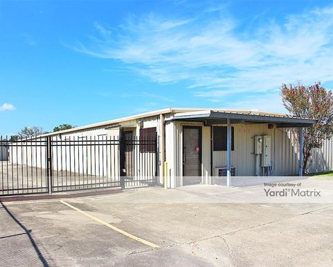 Source URL: https://cdnsc.rentcafe.com/dmslivecafe/3/1692904/1692904-1-3.jpg?width=-1&height=385&quality=80