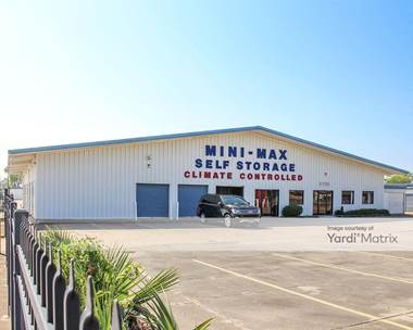 Storage Units for Rent available at 3700 Lee Street, Alexandria, LA 71302