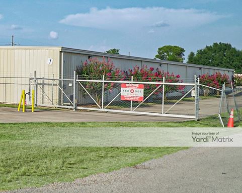 Source URL: https://cdnsc.rentcafe.com/dmslivecafe/3/1692958/1692958-1-2.jpg?width=-1&height=385&quality=80