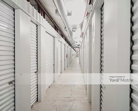 Source URL: https://cdnsc.rentcafe.com/dmslivecafe/3/1692987/1692987-1-5.jpg?width=-1&height=385&quality=80