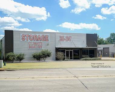 Storage Units for Rent available at 717 South Lewis Street, New Iberia, LA 70560