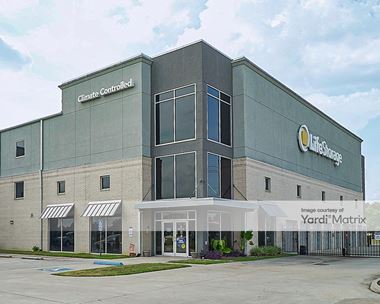 Storage Units for Rent available at 2812 Verot School Road, Lafayette, LA 70508