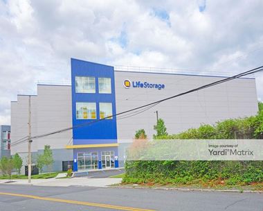 Storage Units for Rent available at 2636 Arthur Kill Road, Staten Island, NY 10309