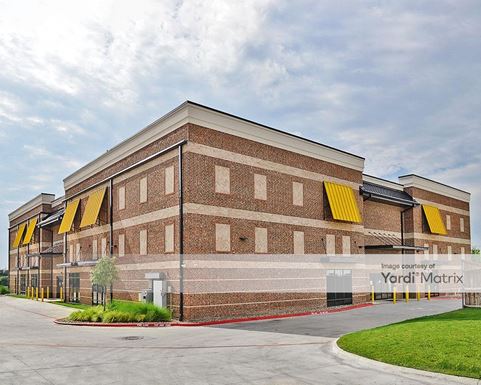 Source URL: https://cdnsc.rentcafe.com/dmslivecafe/3/1693070/1693070-1-5.jpg?width=-1&height=385&quality=80