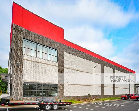 Source URL: https://cdnsc.rentcafe.com/dmslivecafe/3/1693085/1693085-1-3.jpg?width=-1&height=385&quality=80