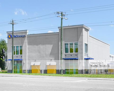 Source URL: https://cdnsc.rentcafe.com/dmslivecafe/3/1693099/1693099-1-4.jpg?width=-1&height=385&quality=80