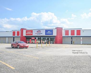 Storage Units for Rent available at 1111 North Bragg Blvd, Spring Lake, NC 28390