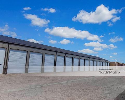 Source URL: https://cdnsc.rentcafe.com/dmslivecafe/3/1693180/1693180-1-2.jpg?width=-1&height=385&quality=80