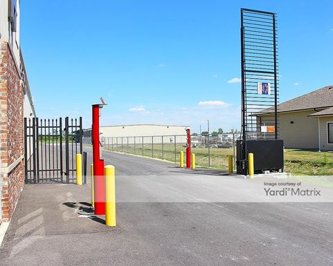 Source URL: https://cdnsc.rentcafe.com/dmslivecafe/3/1693247/1693247-1-2.jpg?width=-1&height=385&quality=80