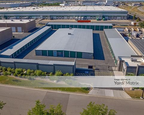 Source URL: https://cdnsc.rentcafe.com/dmslivecafe/3/1693284/1693284-1-5.jpg?width=-1&height=385&quality=80