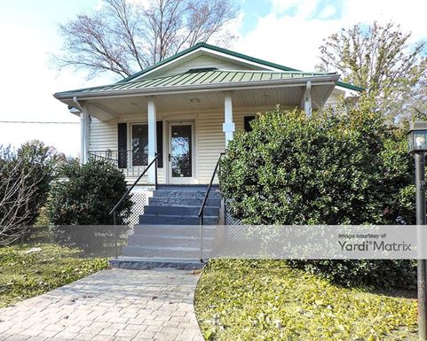 Source URL: https://cdnsc.rentcafe.com/dmslivecafe/3/1717422/1717422-1-2.jpg?width=-1&height=385&quality=80