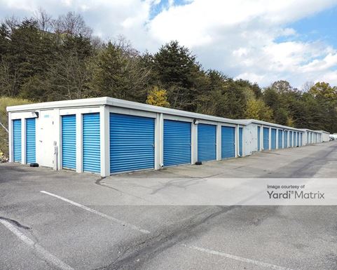 Source URL: https://cdnsc.rentcafe.com/dmslivecafe/3/1717429/1717429-1-3.jpg?width=-1&height=385&quality=80