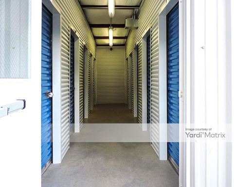 Source URL: https://cdnsc.rentcafe.com/dmslivecafe/3/1717429/1717429-1-5.jpg?width=-1&height=385&quality=80