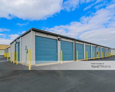 Source URL: https://cdnsc.rentcafe.com/dmslivecafe/3/1717444/1717444-1-4.jpg?width=-1&height=385&quality=80